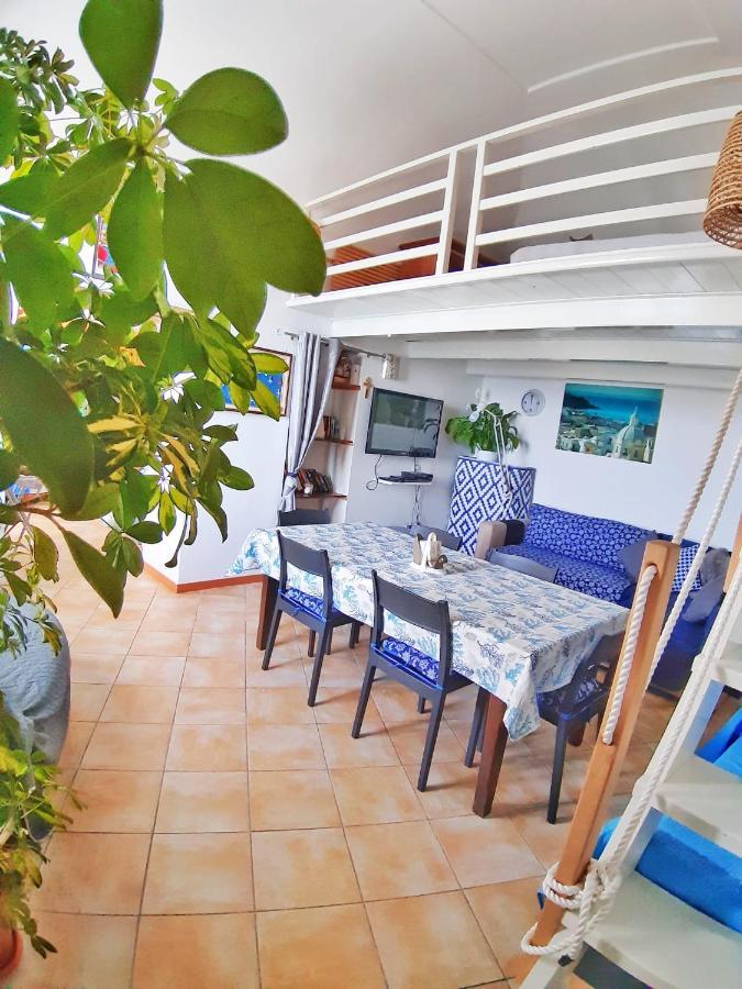 Апартаменты La Casa Azzurra Прочида Экстерьер фото