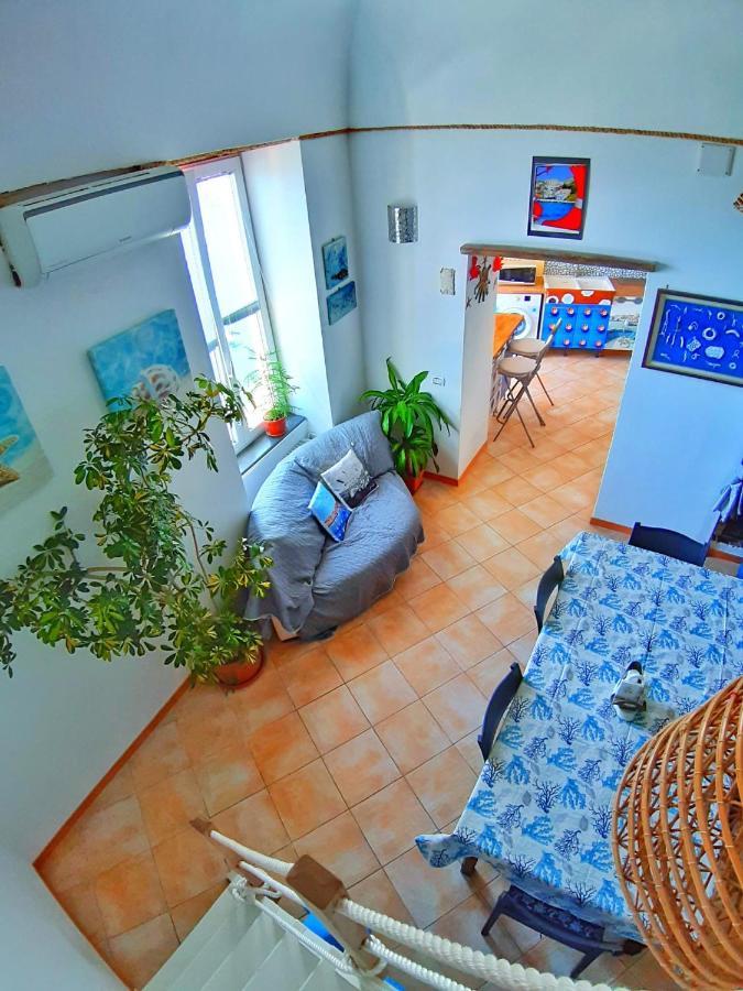 Апартаменты La Casa Azzurra Прочида Экстерьер фото