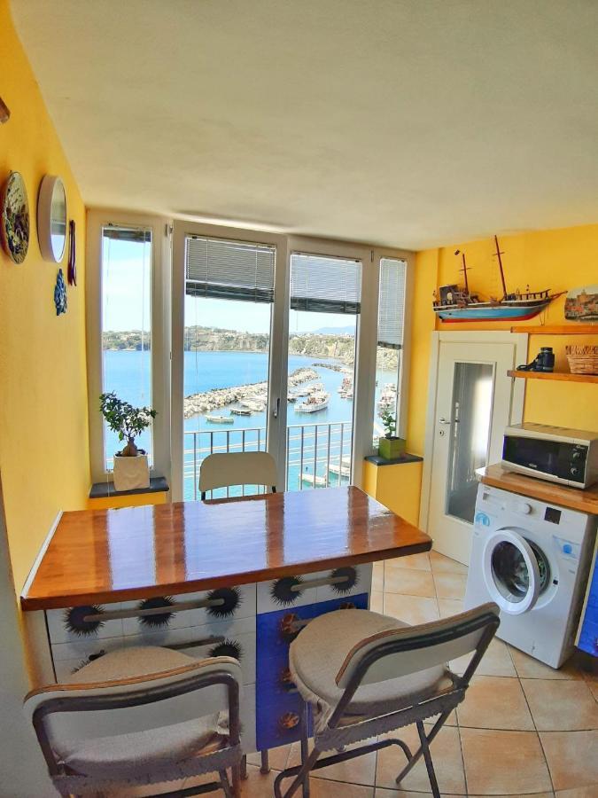 Апартаменты La Casa Azzurra Прочида Экстерьер фото