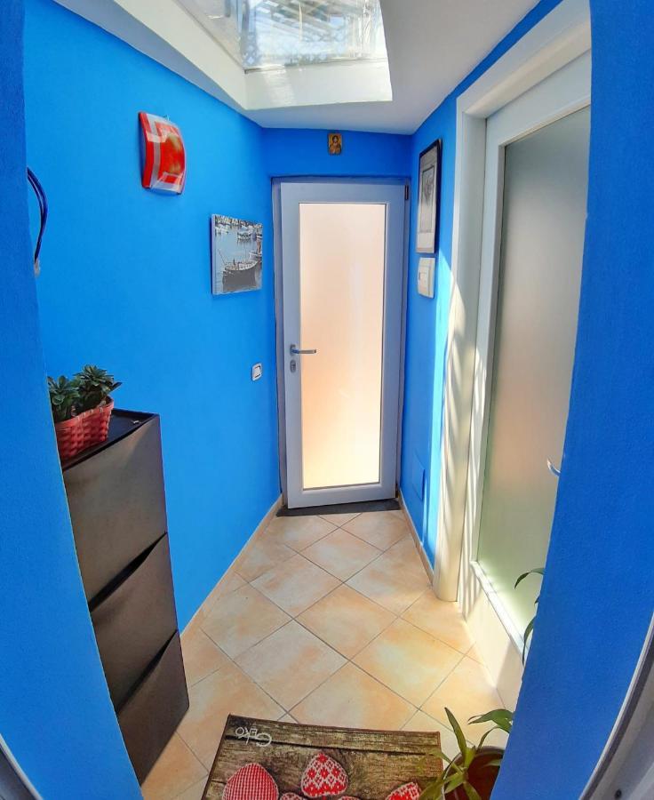 Апартаменты La Casa Azzurra Прочида Экстерьер фото